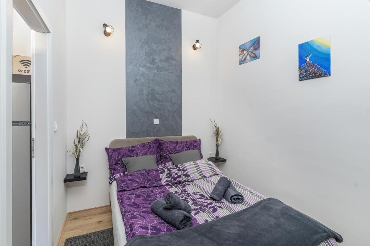 Stunning Apartment In Quiet Street Near Center With Free Parking 4 Floor Рийека Екстериор снимка